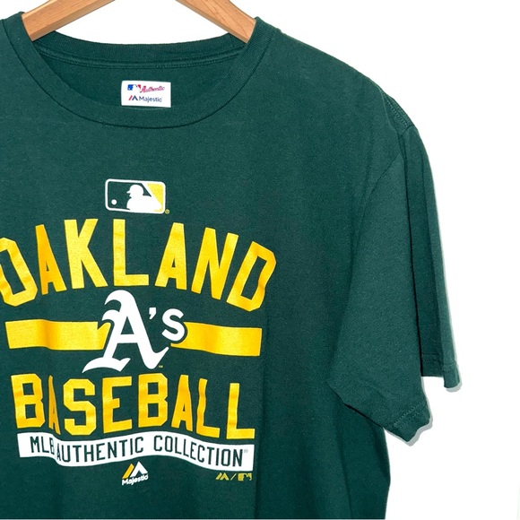 SOLD 💕Majestic Oakland Athletics A’s Baseball T-Shirt - Picture 2 of 8